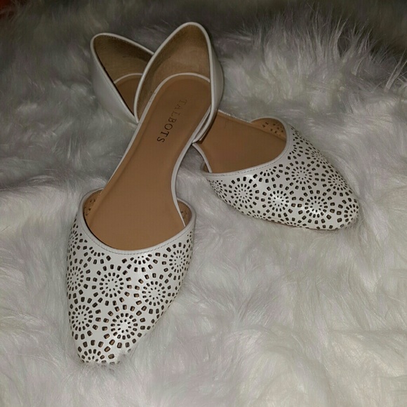 Talbots Shoes - ⭕Talbot's White flats Talbots Shoes - ⭕Talbot's White flats
